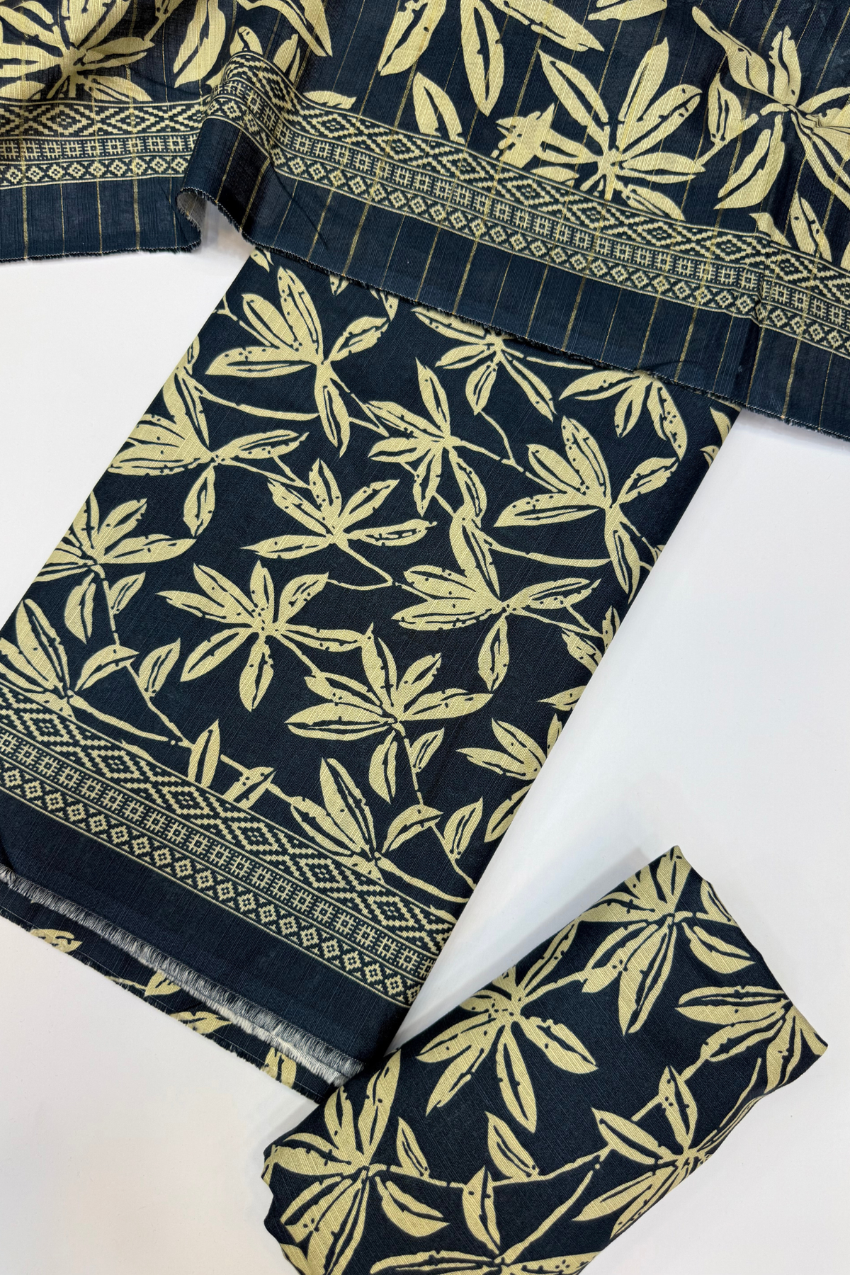 Bin Saeed Printed Khaddar Unstitched 3 Piece Suit - BS25KHD -Blue- Winter Collection