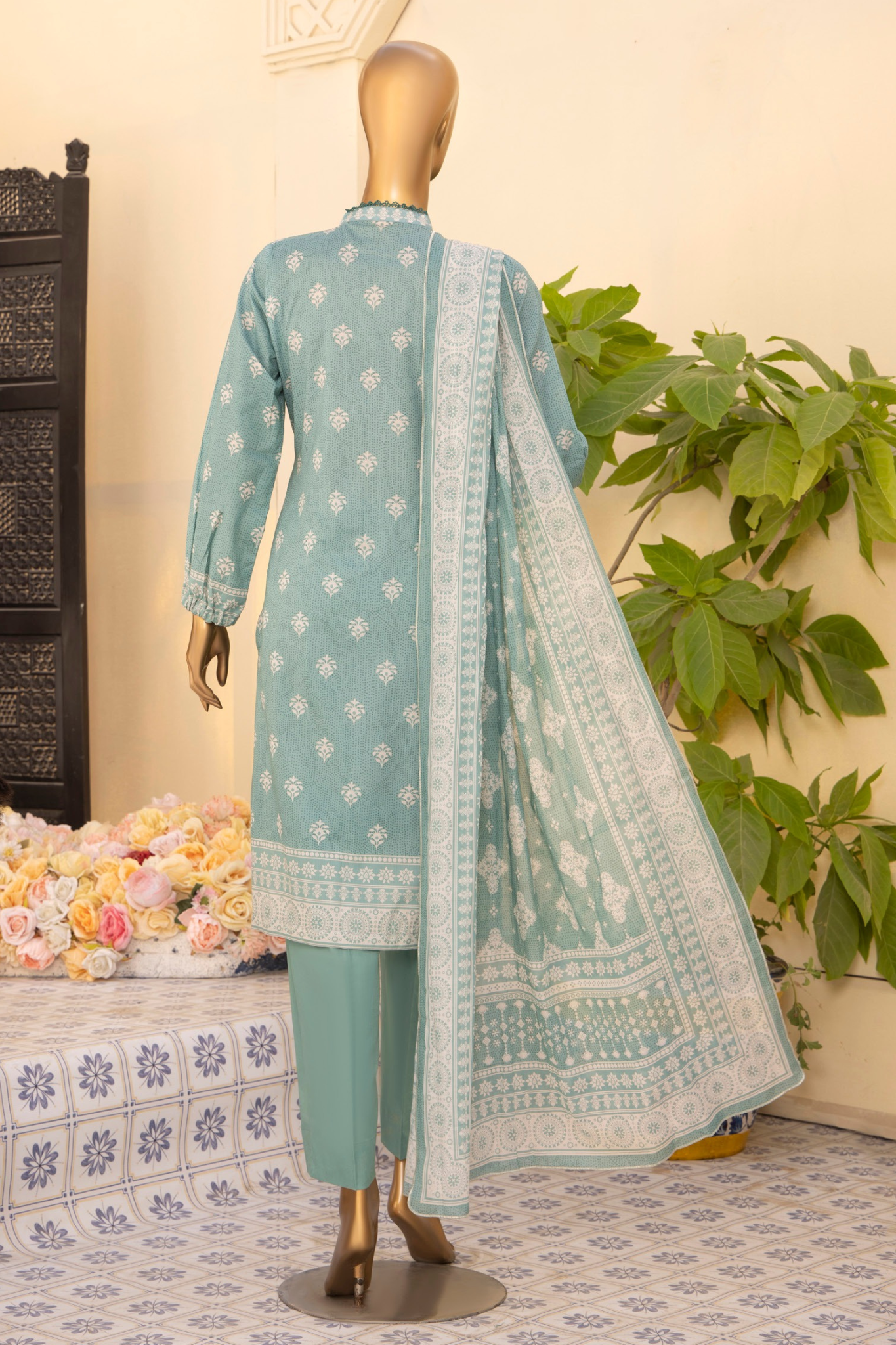 Safina digital printed lawn d-10