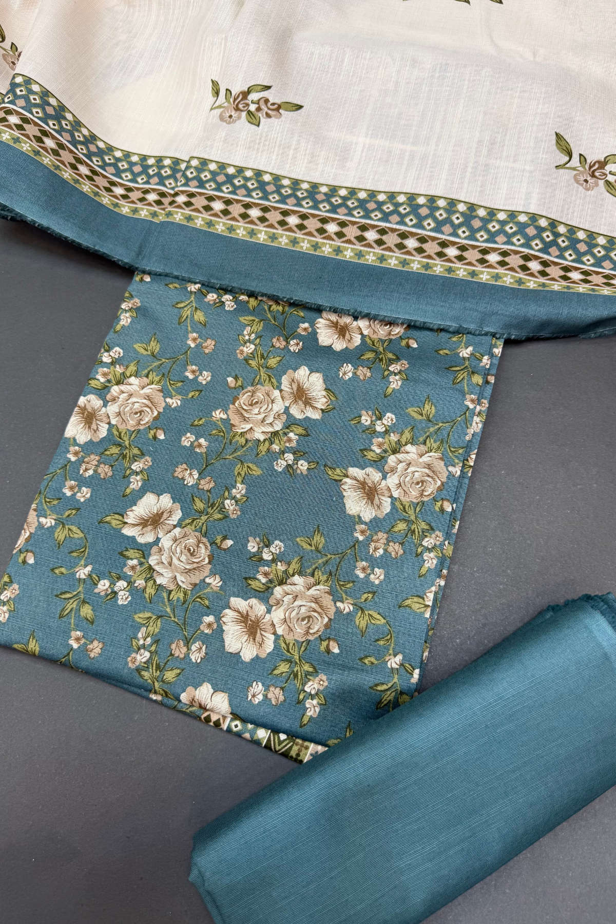 Bin Saeed Printed Khaddar Unstitched 3 Piece Suit - BS25KHD -Green- Winter Collection