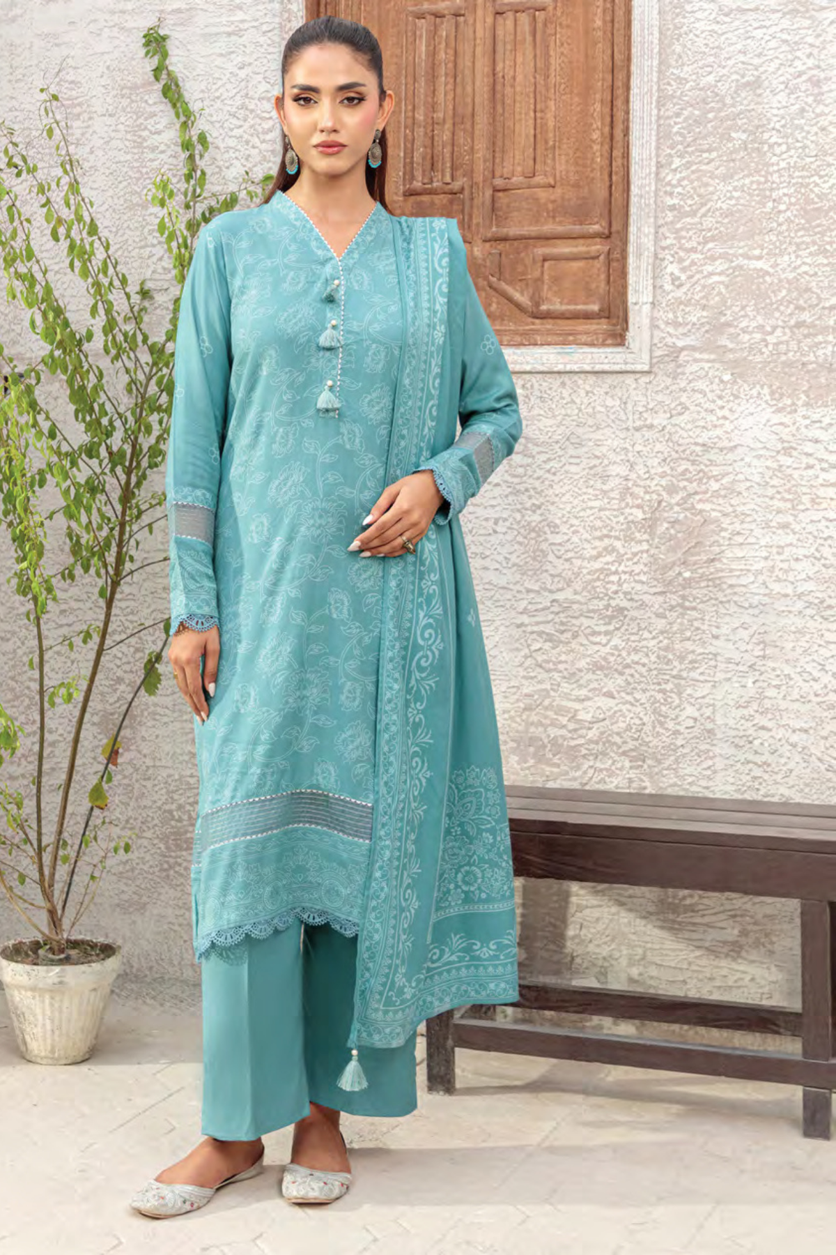 Lakhany Printed Pashmina Unstitched 3 Piece Suit,D-08