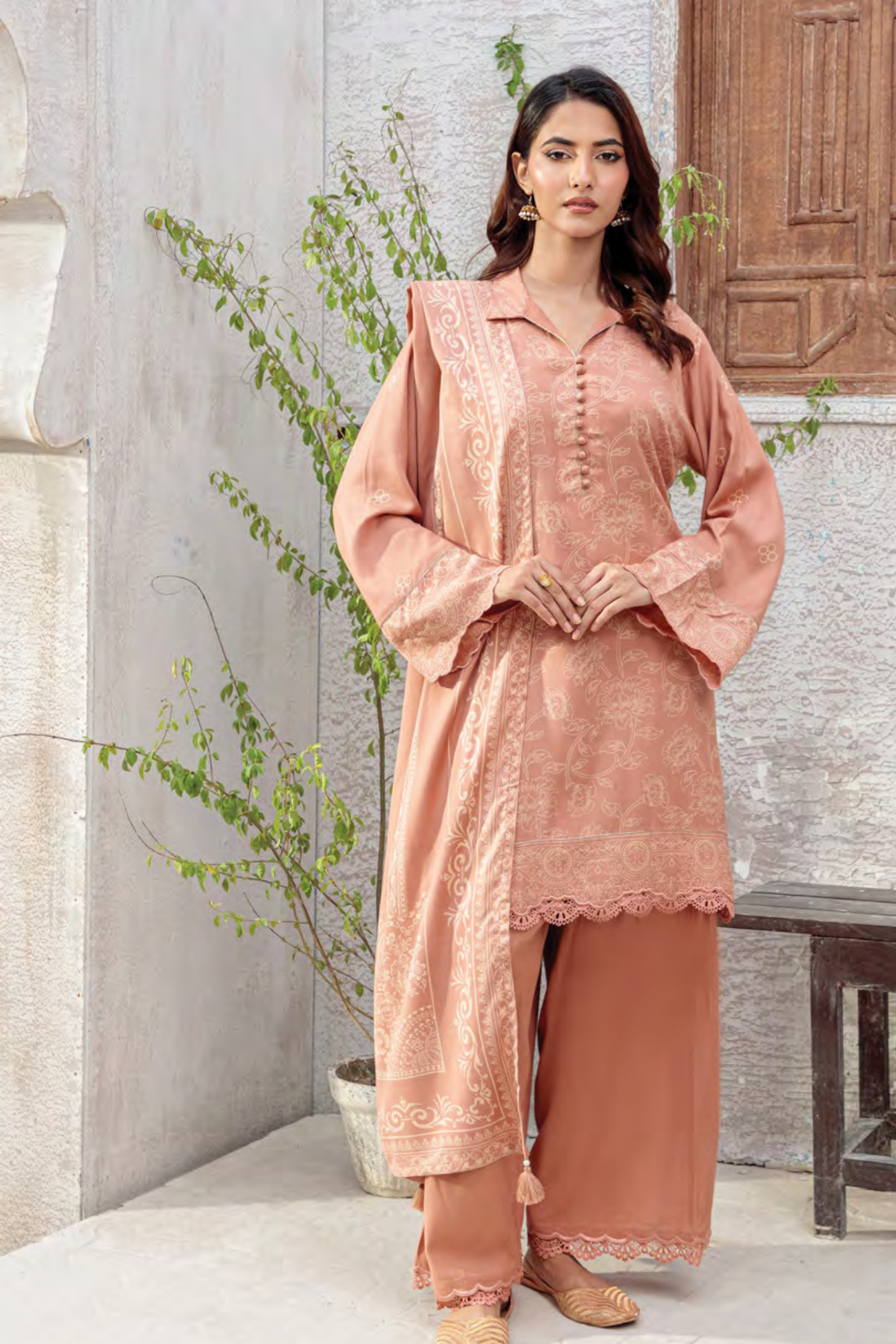 Lakhany Printed Pashmina Unstitched 3 Piece Suit,D-09