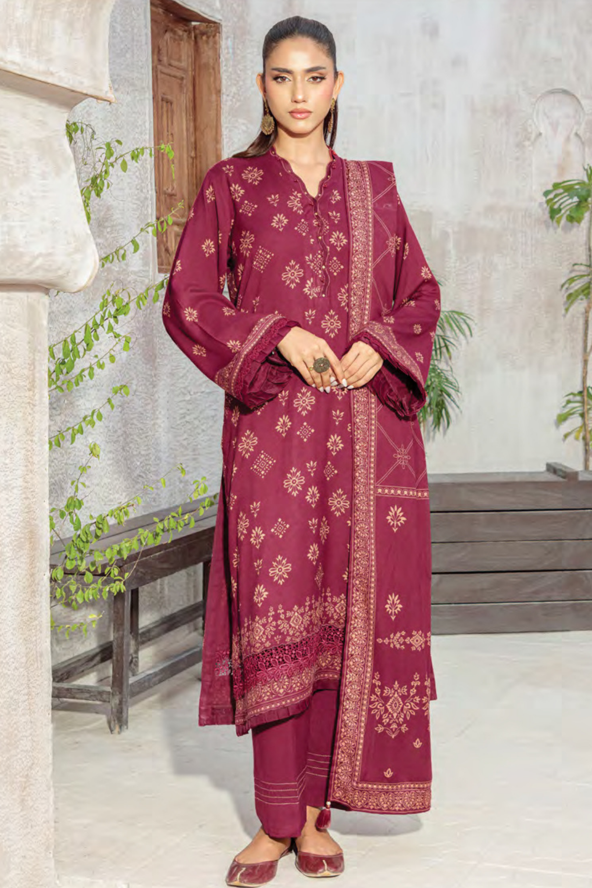 Lakhany Printed Pashmina Unstitched 3 Piece Suit,D-16