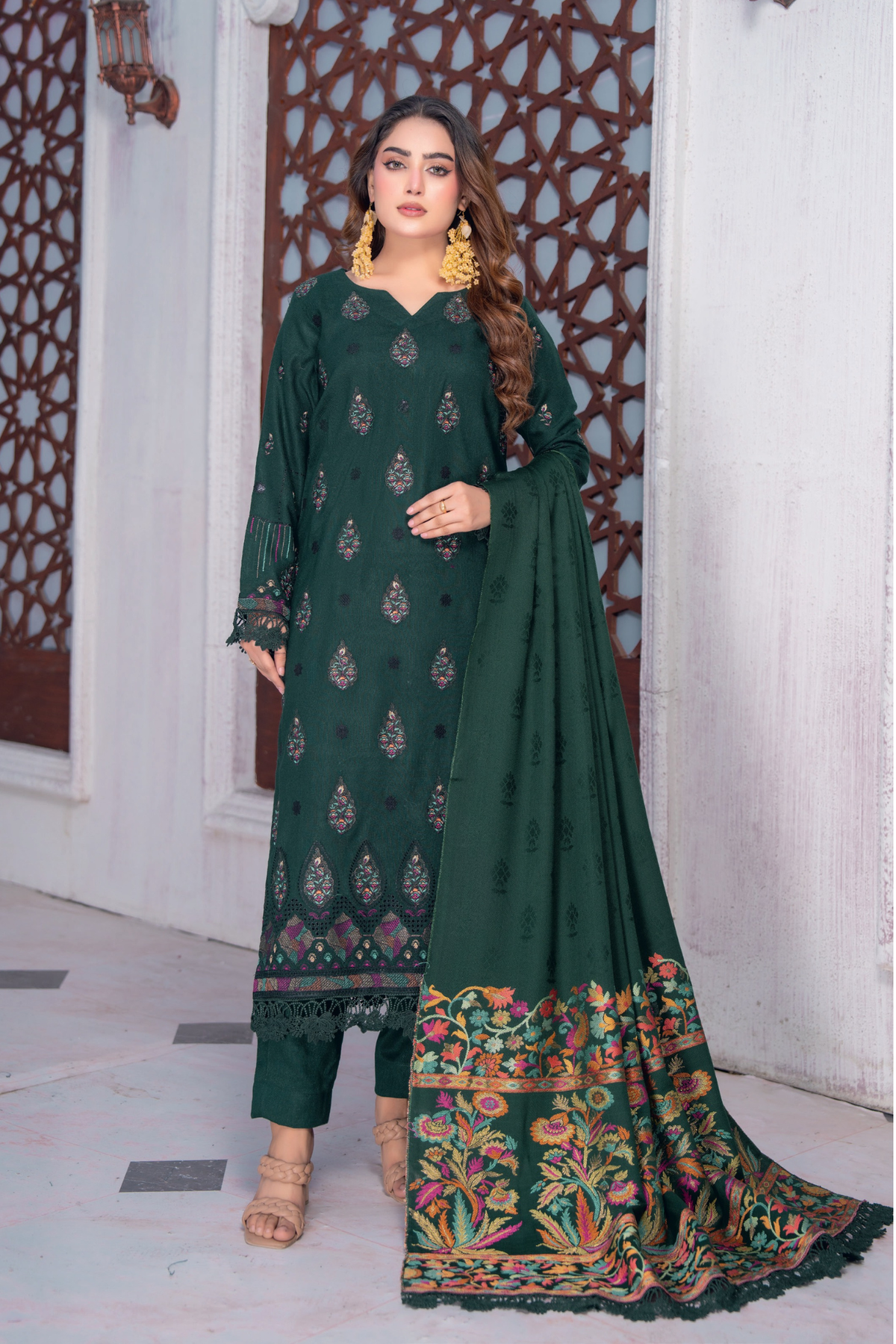 KAMDANI THE PRODUCT OF RIAZ ARTS,D-03