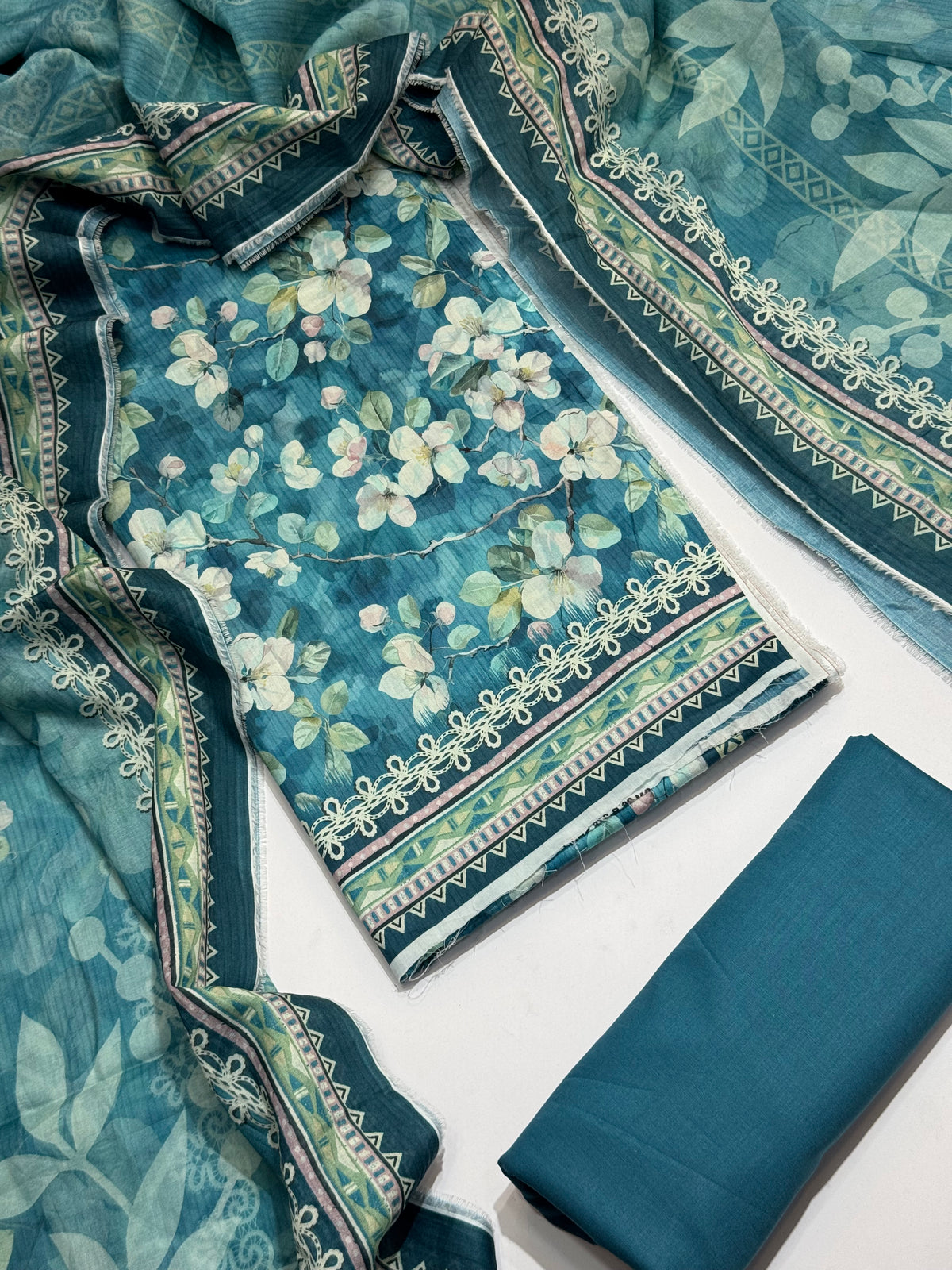 Bin Saeed Printed Lawn Unstitched 3 Piece Suit - D-74