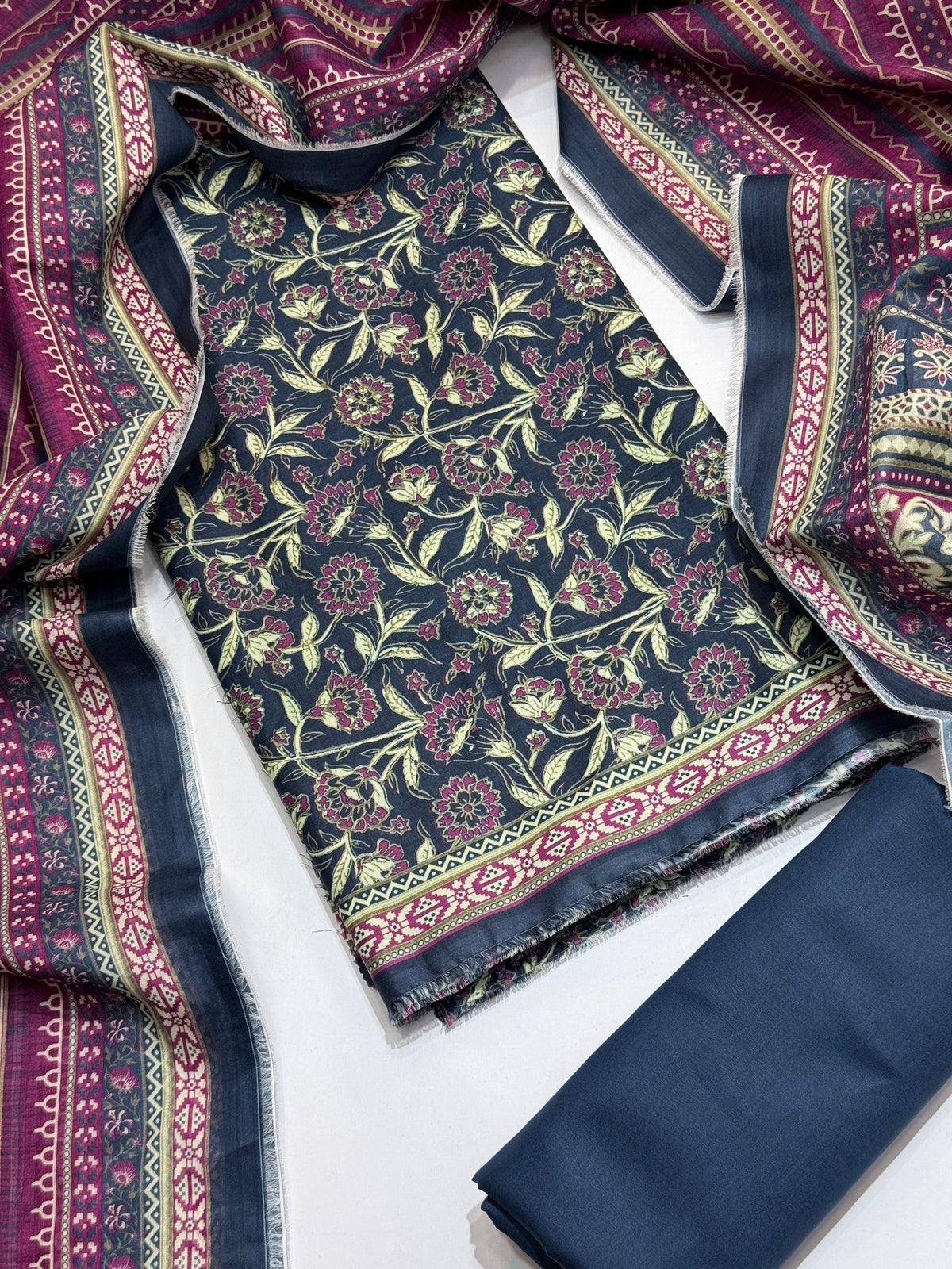 Bin Saeed Printed Lawn Unstitched 3 Piece Suit - D-64
