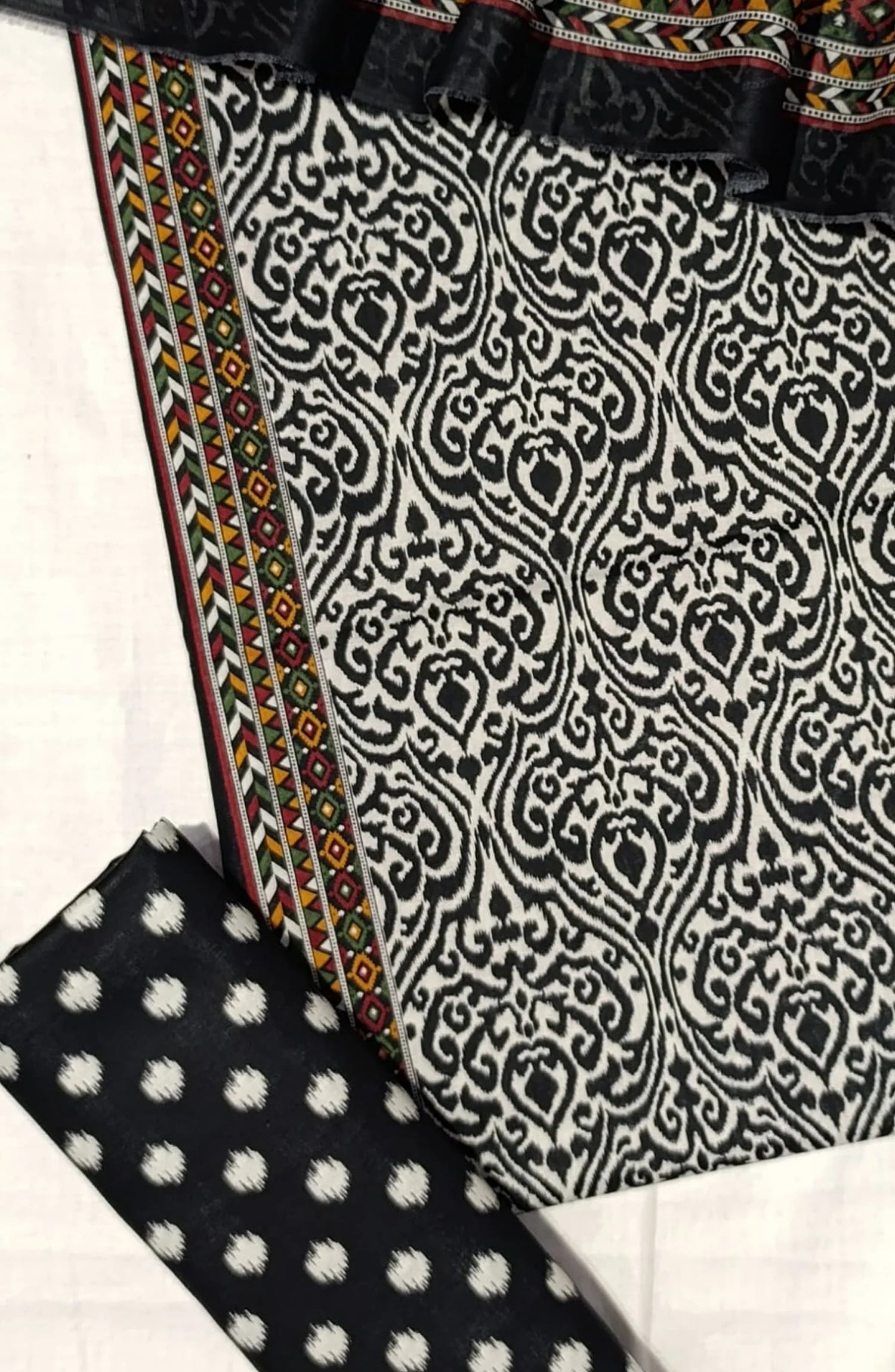 Bin Saeed Digital Printed Cotton Cambric Unstitched 3 Piece Suit - Design-29- BS25DCC - Black - Summer Collection