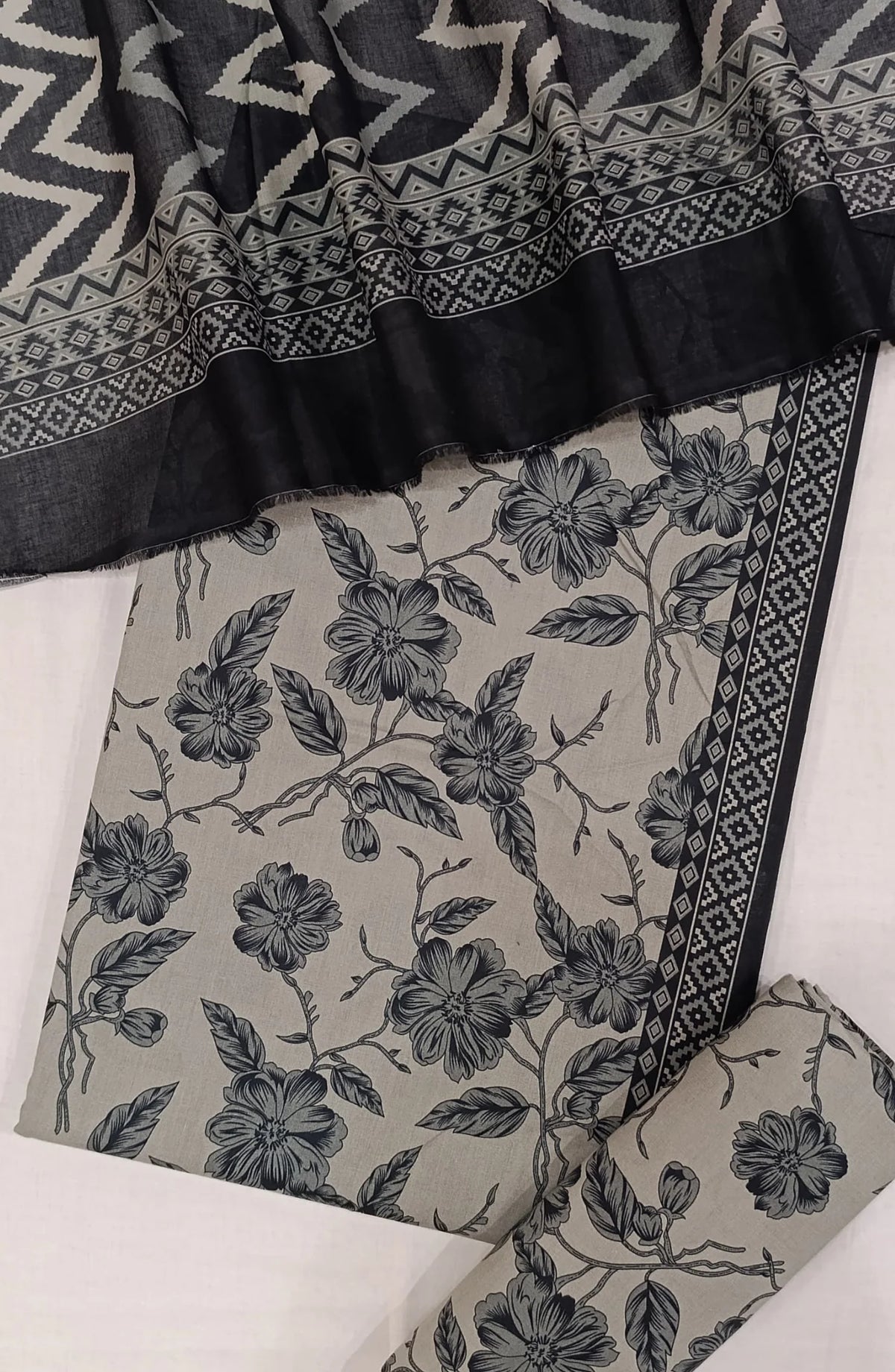 Bin Saeed Digital Printed Cotton Cambric Unstitched 3 Piece Suit - Design-19 - BS25DCC - grey - Summer Collection