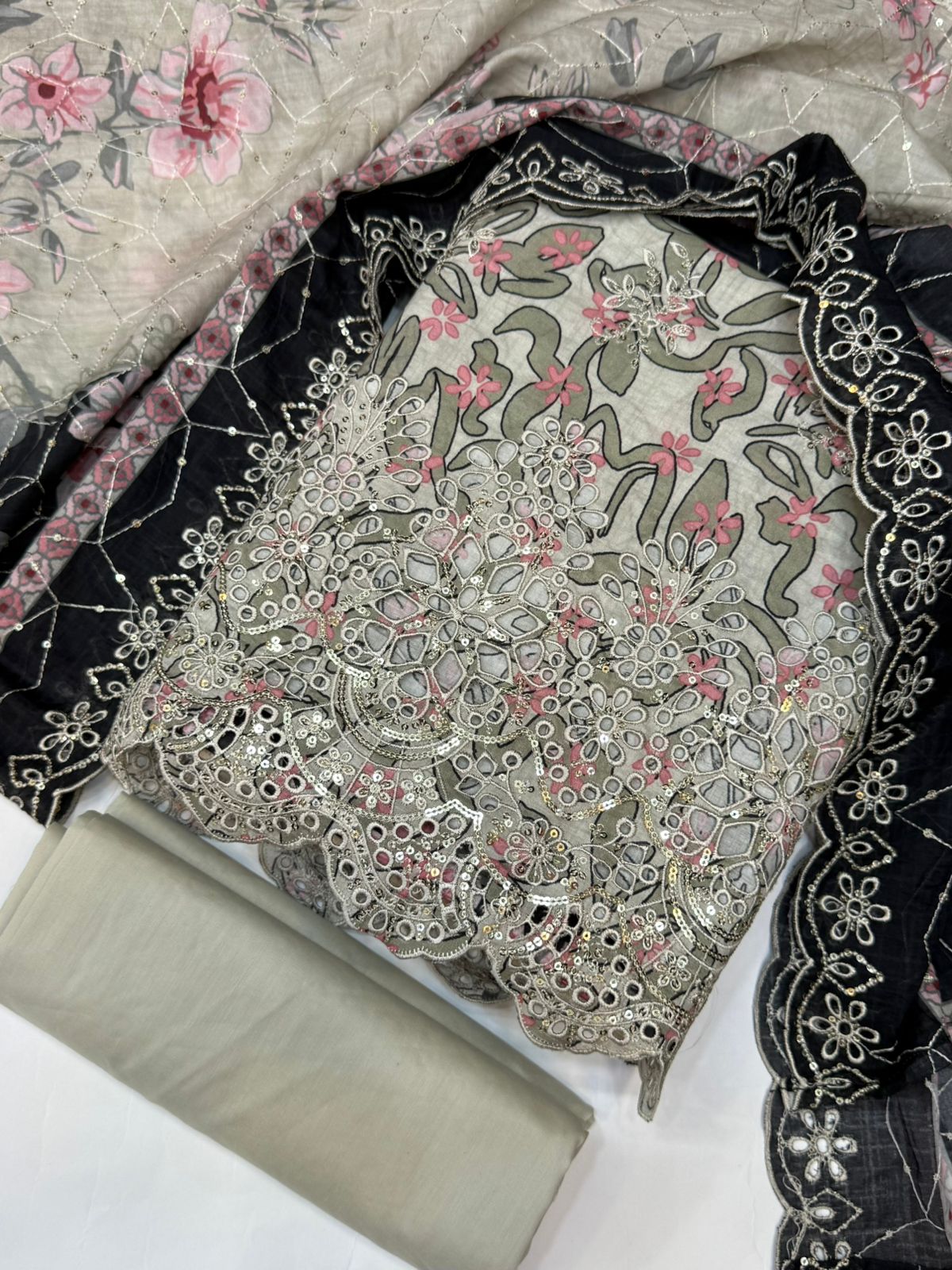 Bin Saeed Embroiderd Lawn Unstitched 3 Piece - AS - 2623 - Summer Collection