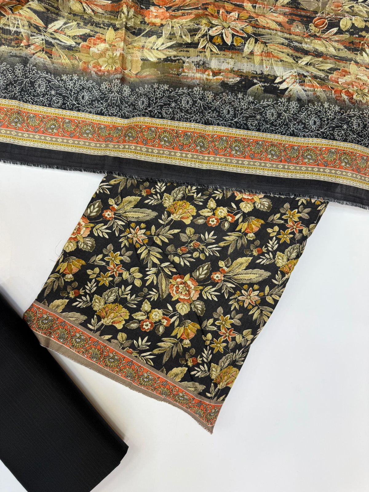 Bin Saeed Printed Khaddar Unstitched 3 Piece Suit - BS25KHD -Black- Winter Collection