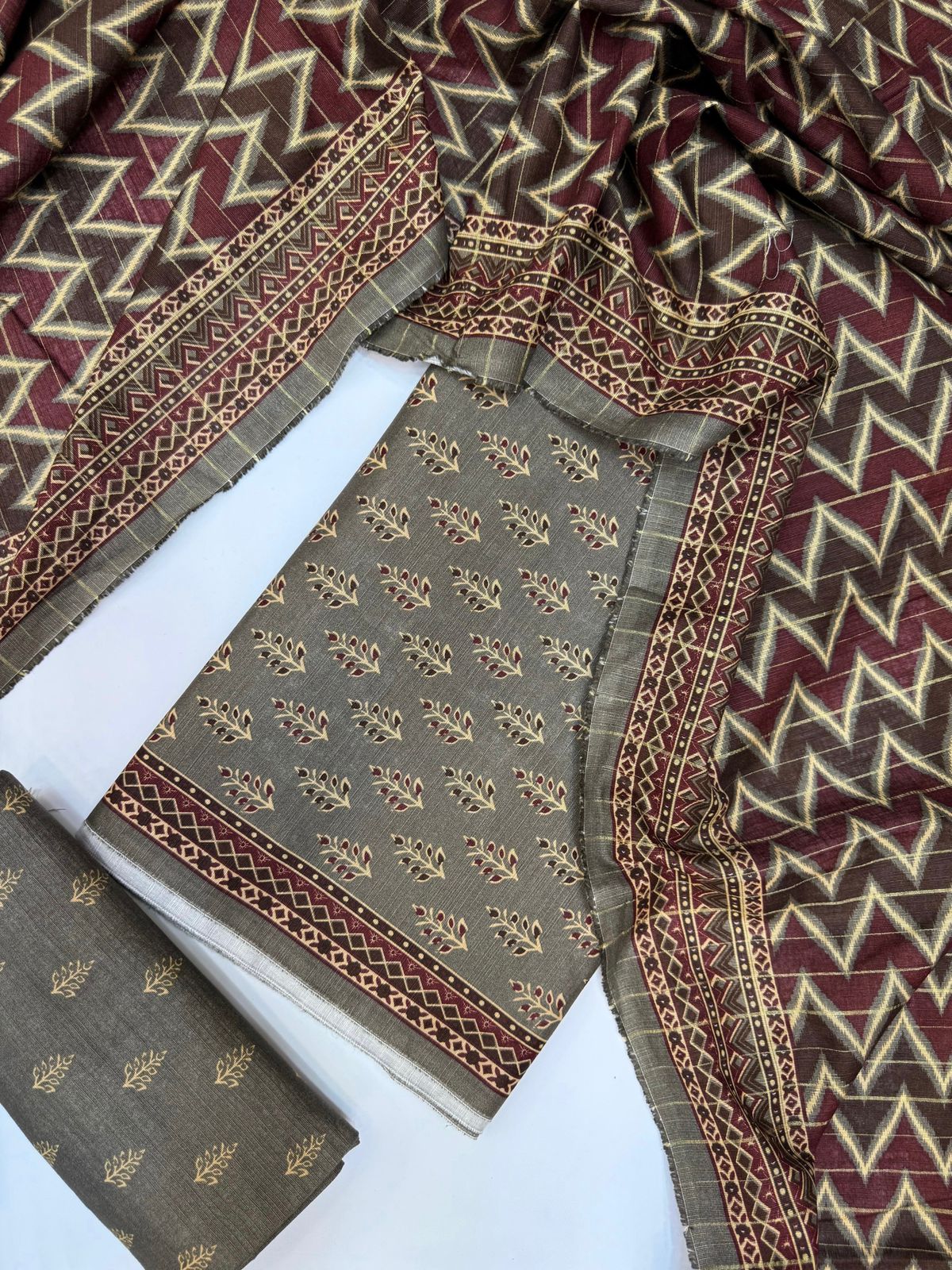 Bin Saeed Printed Khaddar Unstitched 3 Piece Suit - BS25KHD -Brown- Winter Collection