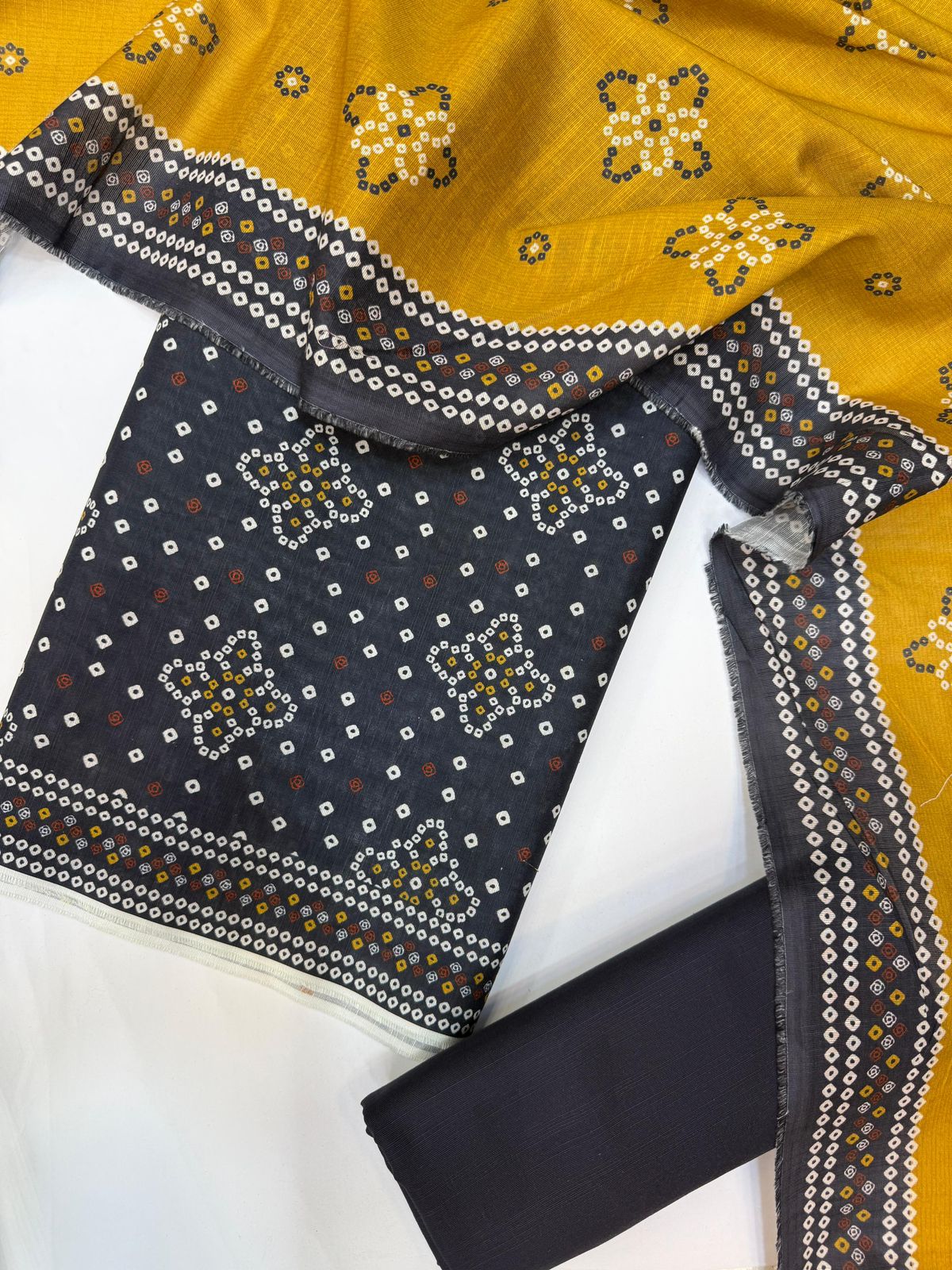 Bin Saeed Printed Khaddar Unstitched 3 Piece Suit - BS25KHD -Black- Winter Collection