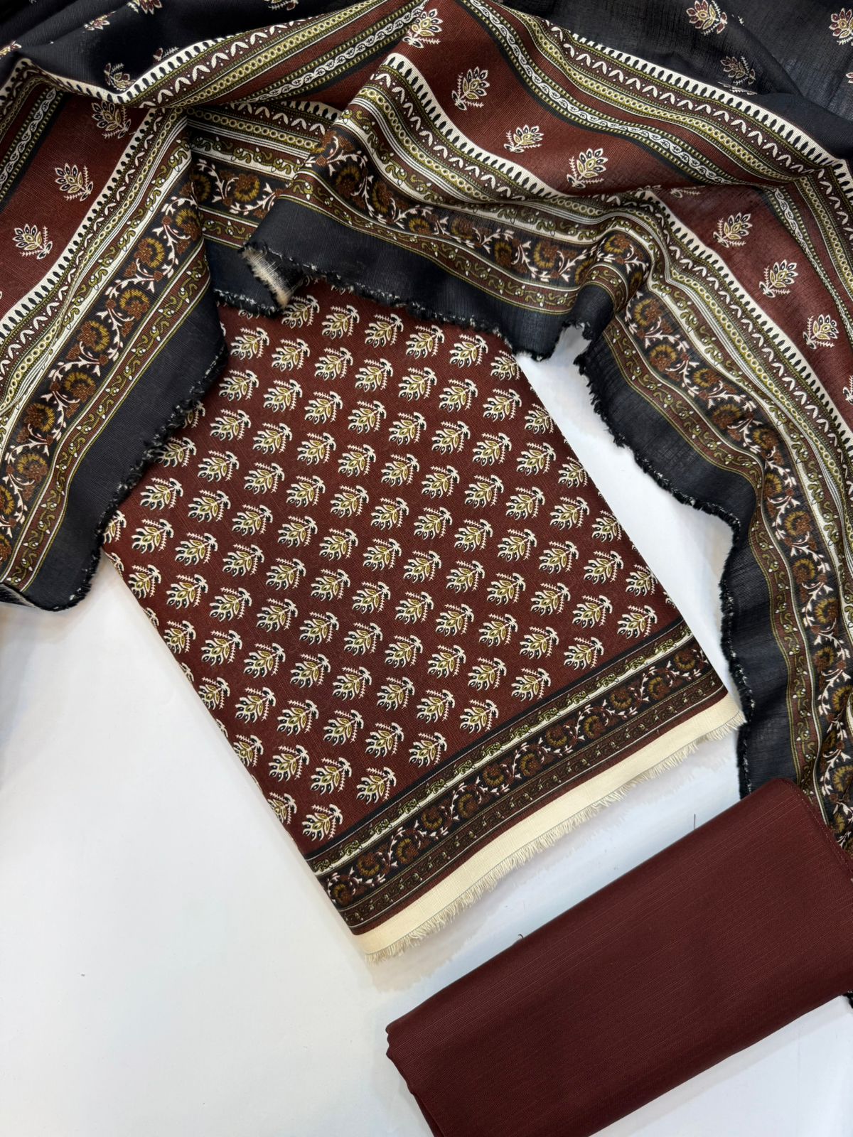 Bin Saeed Printed Khaddar Unstitched 3 Piece Suit - BS26KHD -MAROON- Winter Collection