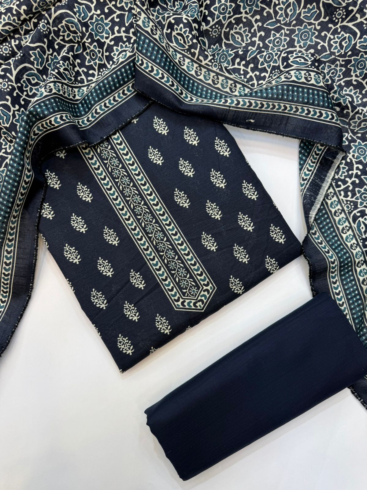 Bin Saeed Printed Khaddar Unstitched 3 Piece Suit - BS26KHD -NAVY BLUE- Winter Collection