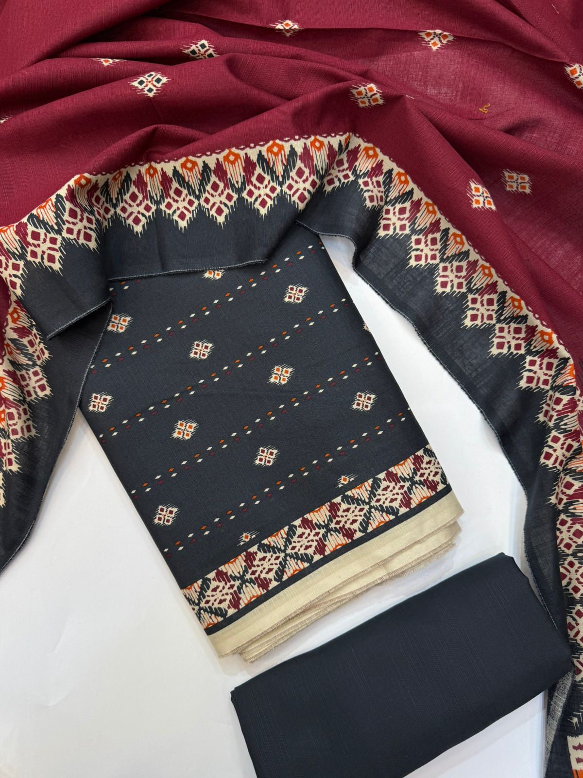 Bin Saeed Printed Khaddar Unstitched 3 Piece Suit - BS26KHD -BLACK- Winter Collection