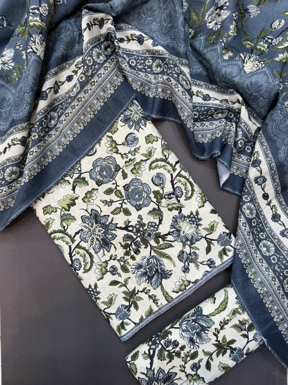 Bin Saeed Printed Khaddar Unstitched 3 Piece Suit - BS26KHD-WHITE- Winter Collection