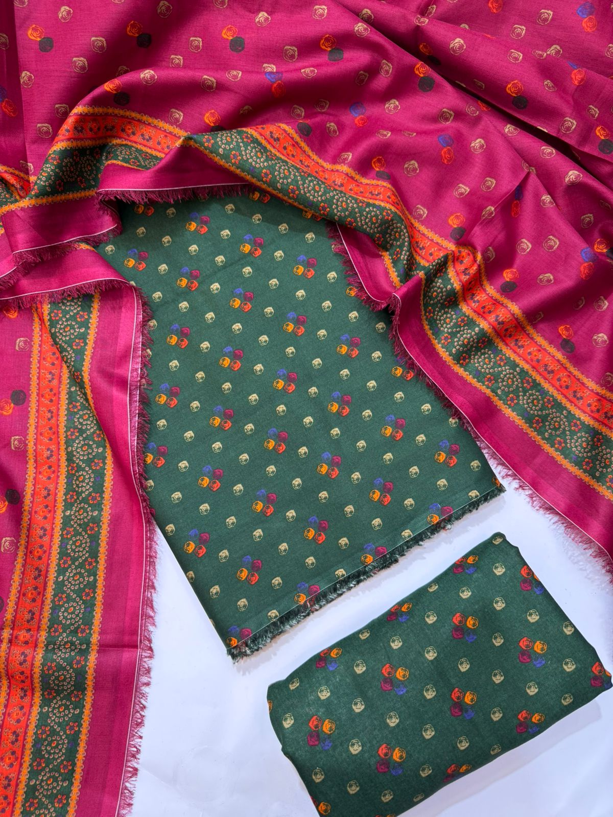 Bin Saeed Printed Lawn Unstitched 3 Piece Suit - D-05