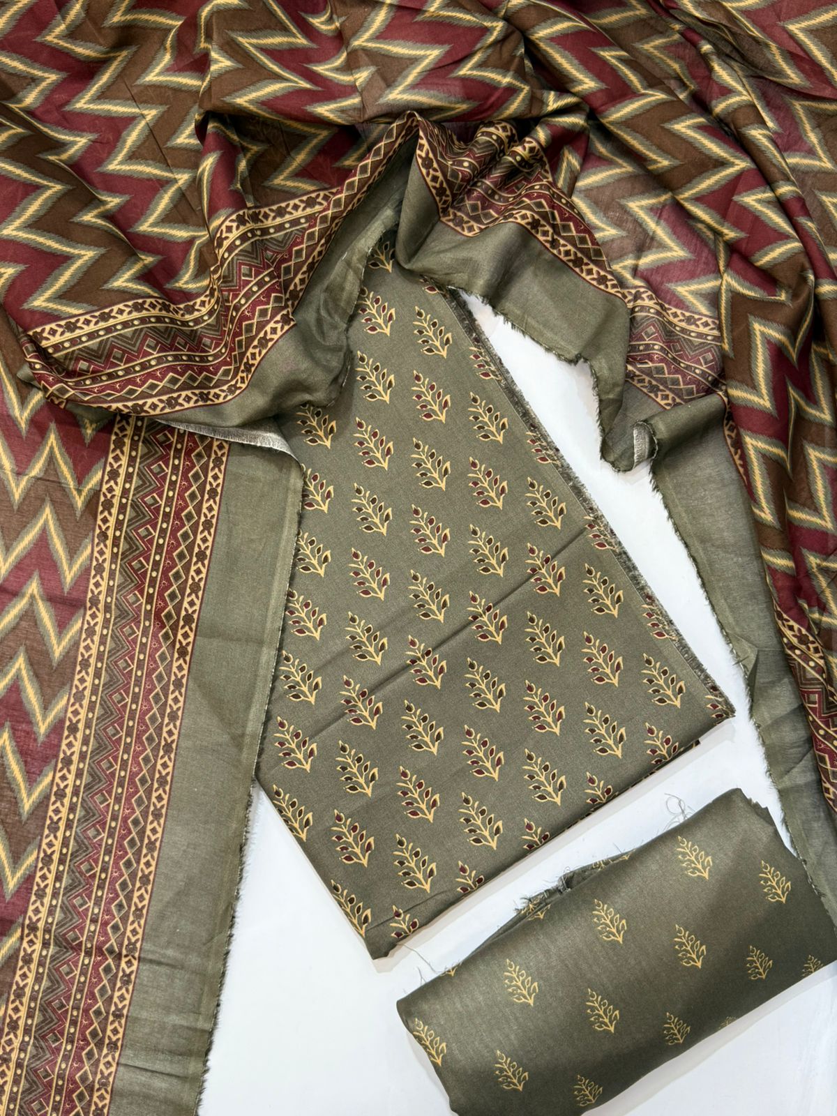 Bin Saeed Printed Lawn Unstitched 3 Piece Suit - D-12