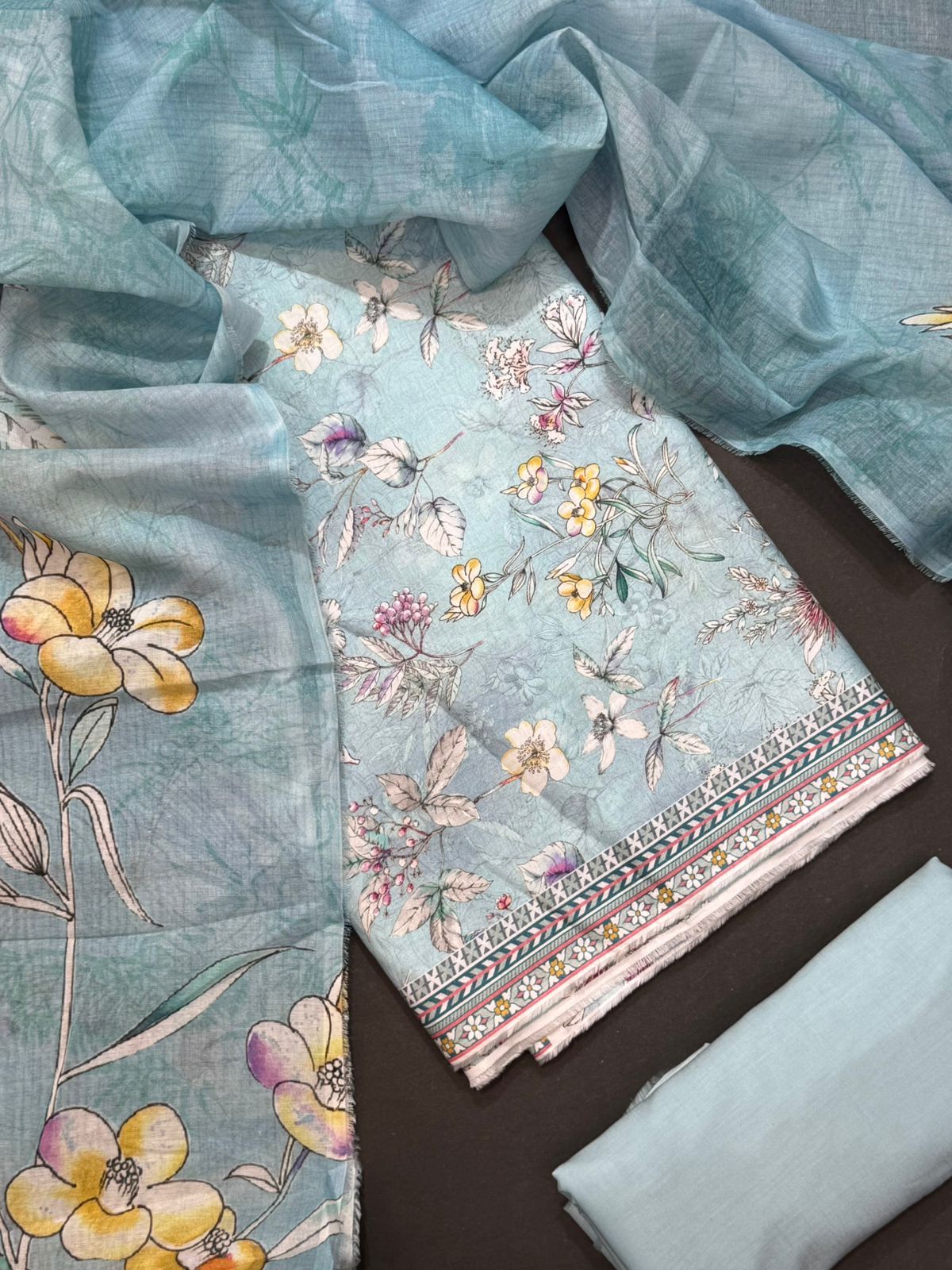 Bin Saeed Printed Lawn Unstitched 3 Piece Suit - D-20